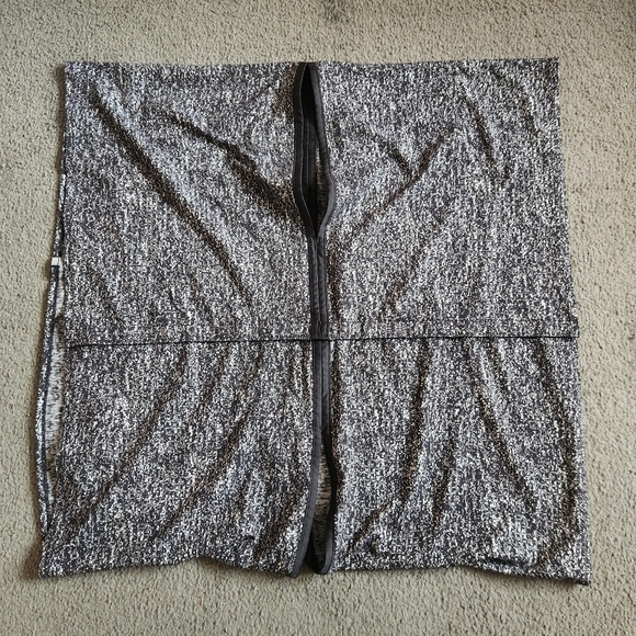 LULULEMON Vinyasa Wrap Scarf Gray Shawl Wrap Gym Yoga - Picture 2 of 9